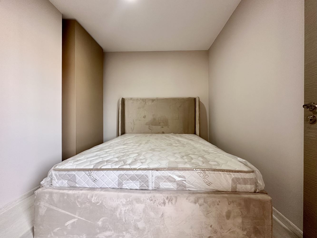 Gemütliche Ein-Zimmer-Wohnung mit Pool- und Grünblick in Sonnenstrand – bezugsfertig