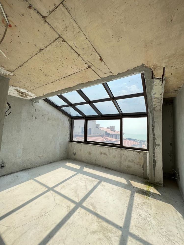 Maisonettewohnung auf drei Ebenen mit Panoramameerblick, privater Sauna und riesiger Terrasse in Sveti Vlas