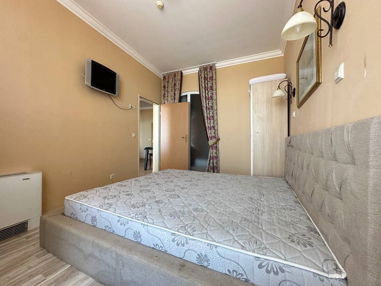 Geräumige Wohnung mit Meerblick in erster Meereslinie in Pomorie – Ferienimmobilie mit dem Gefühl eines luxuriösen Resorts