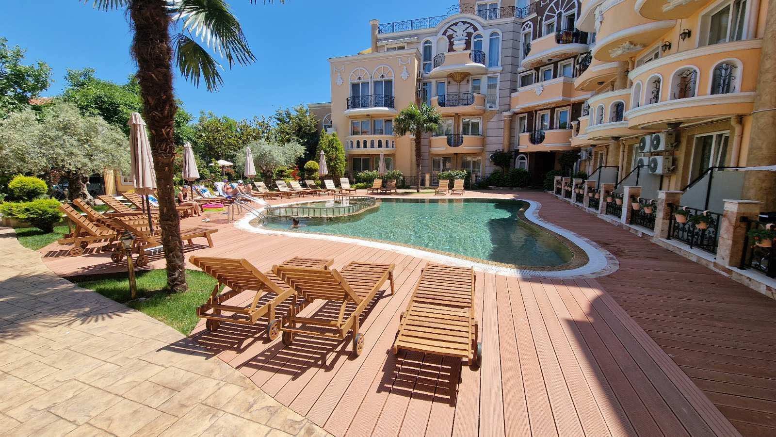 Geräumiges Apartment mit einem Schlafzimmer in einer ruhigen Wohnanlage am Meer in Ravda