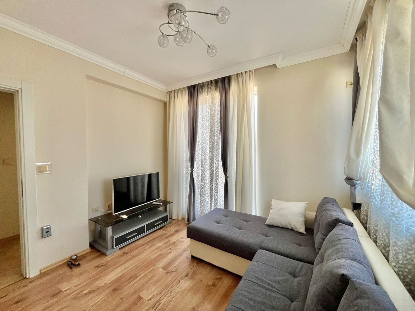 Geräumige 3-Zimmer-Wohnung mit Meerblick in Ravda