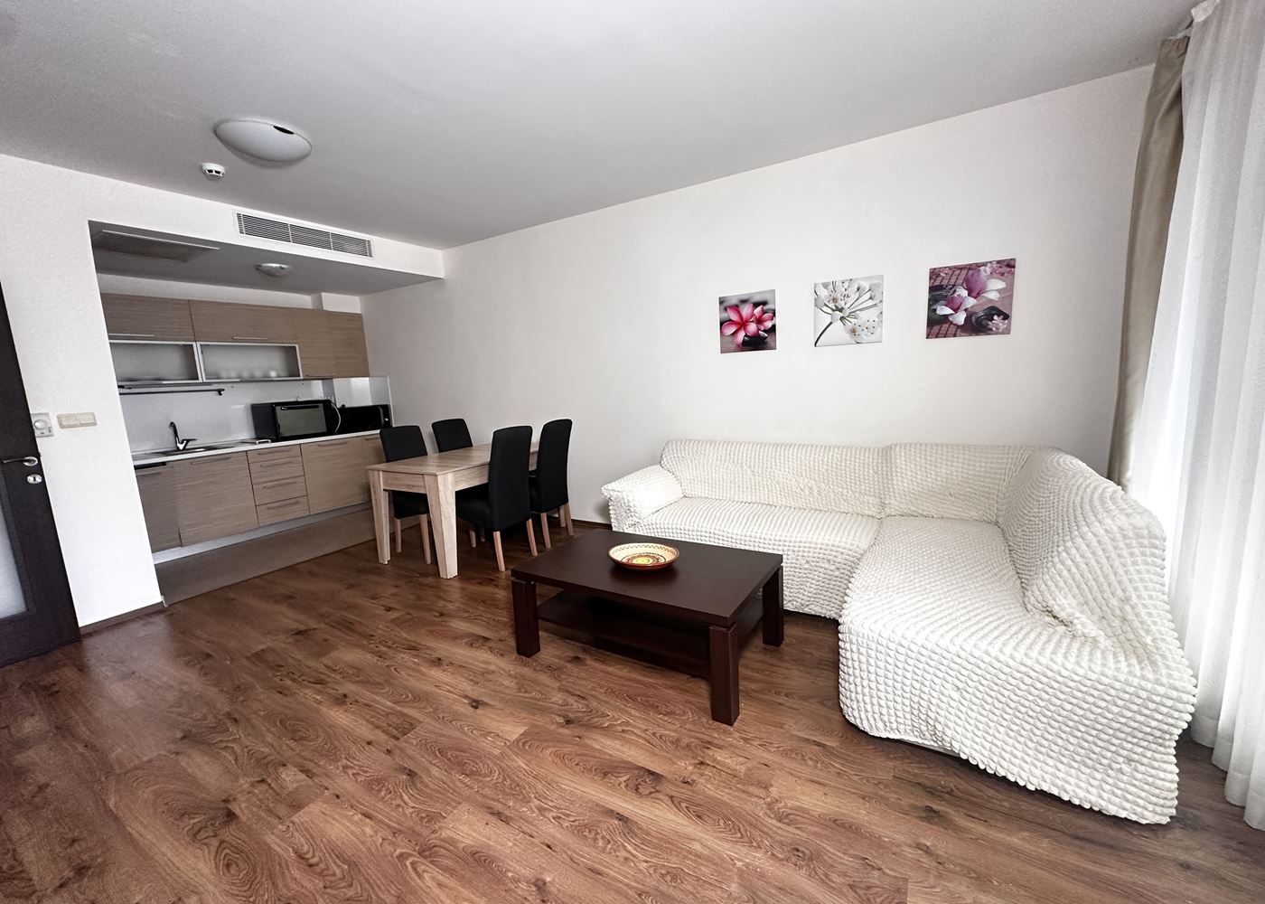 Geräumige Zweizimmerwohnung in einer luxuriösen und beeindruckenden Anlage in Sonnenstrand