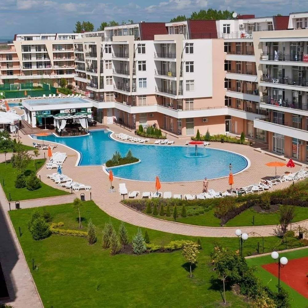 Geräumige Zweizimmerwohnung in einer geschlossenen Wohnanlage in Sonnenstrand – Komfort, Ruhe und ein ausgezeichnetes Umfeld