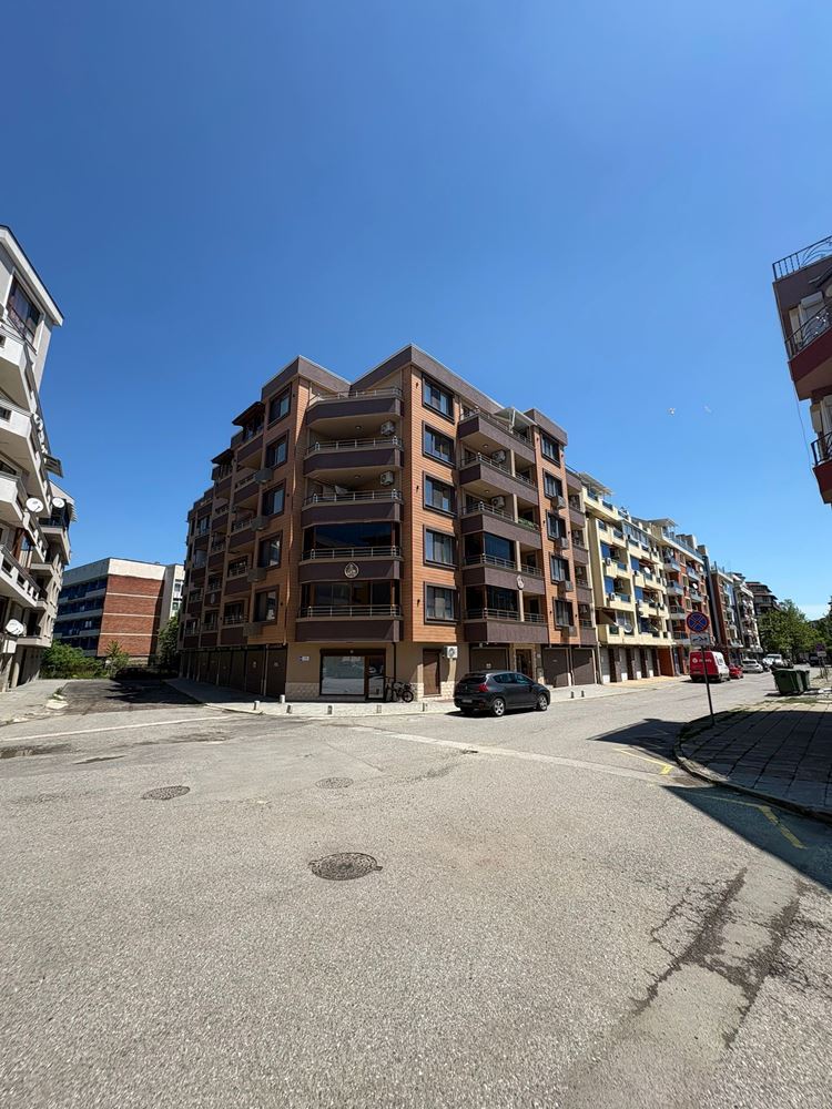 Geräumige 3-Zimmer-Wohnung mit teilweisem Meerblick – ausgezeichnete Lage nahe dem Zentrum und dem Strand