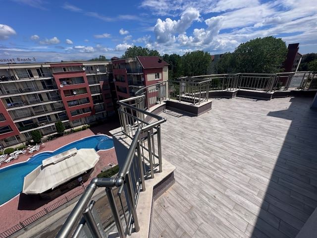 Nagelneue schlüsselfertige 3-Zimmer-Wohnung mit Dachterrasse