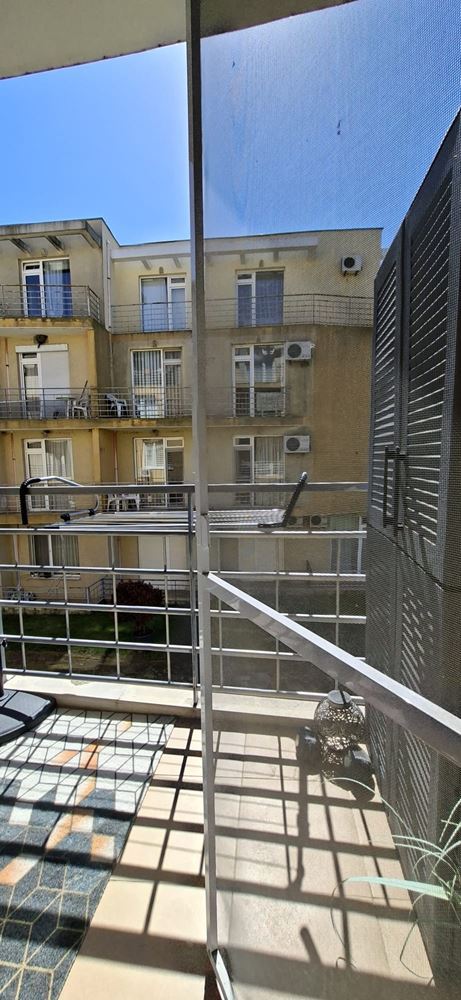 Geräumige und helle Ein-Zimmer-Wohnung in einer gepflegten Anlage nahe Sonnenstrand