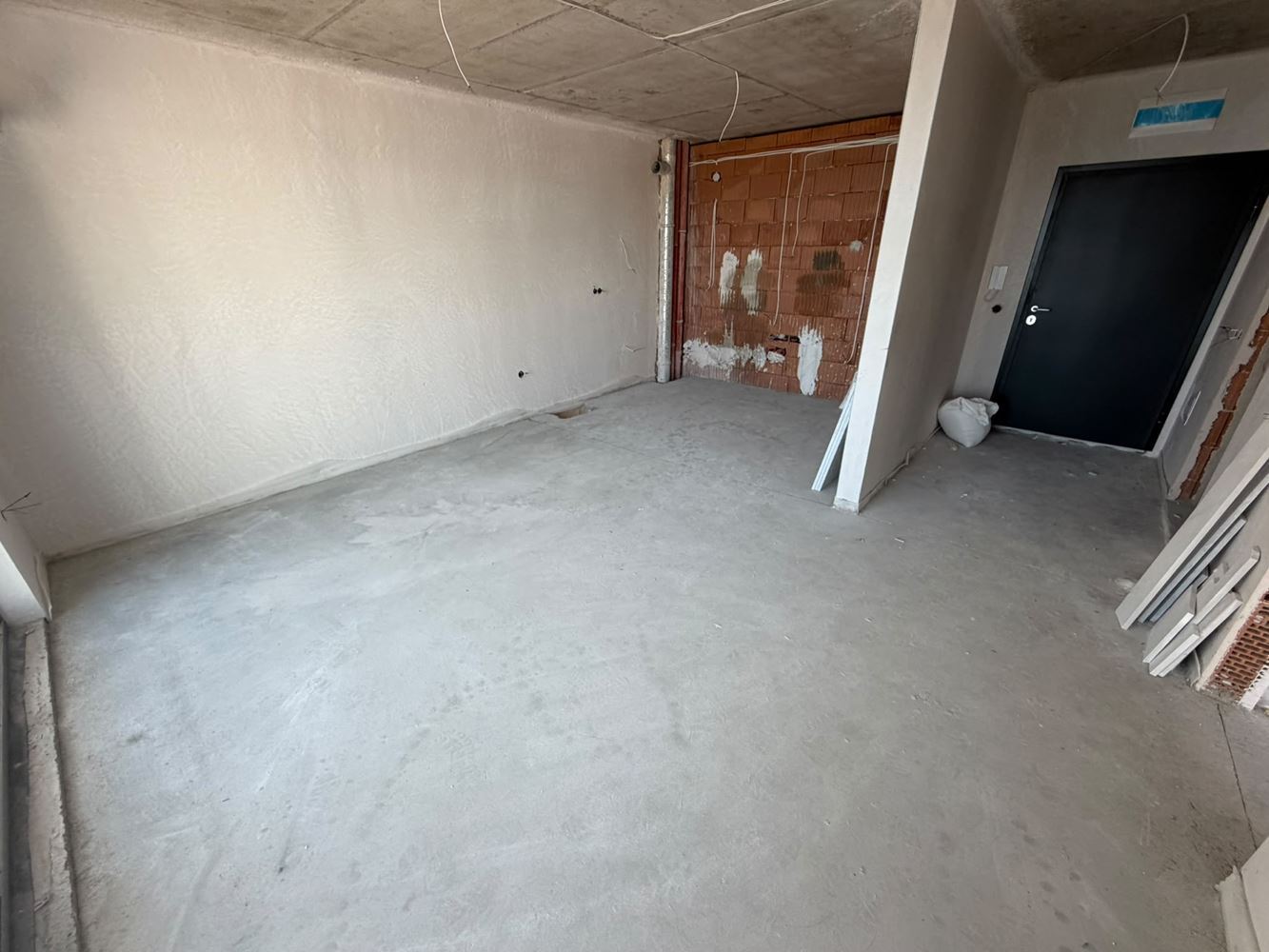 Nagelneue 2-Zimmer-Wohnung mit direktem Panoramameerblick in Ravda – Erstklassiger Komfort und traumhafte Aussicht aus jedem Wohnraum