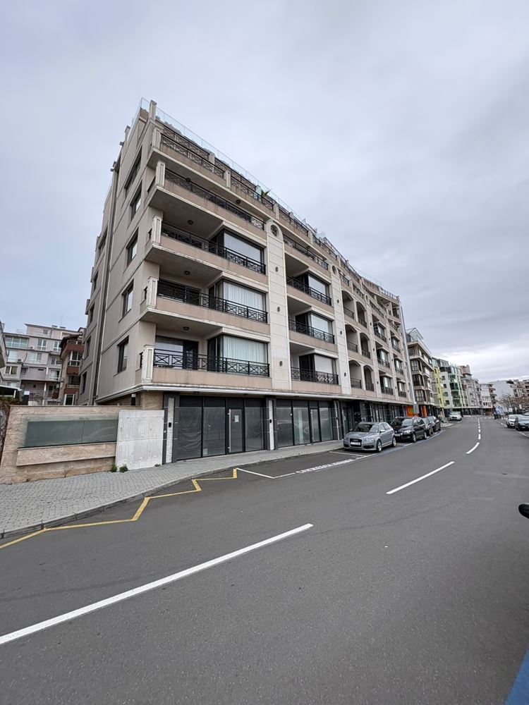 Zweizimmerwohnung in erster Meereslinie mit Panoramablick und großzügiger Terrasse