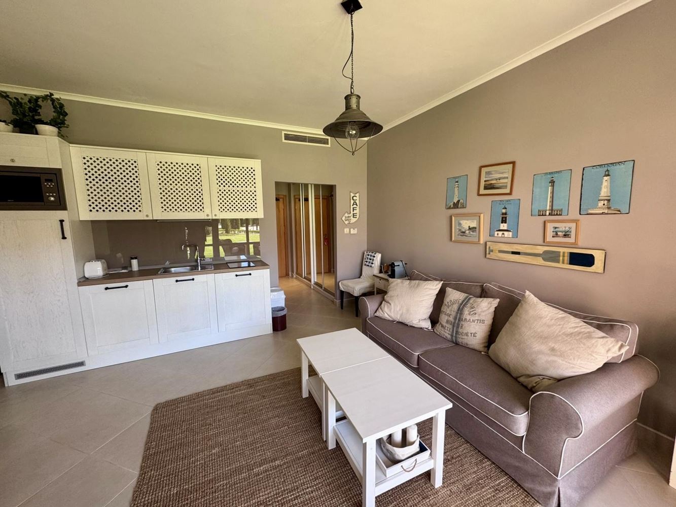 Luxuriöse Einzimmerwohnung in einem prestigeträchtigen First-Line-Komplex – Komfort, Stil und endlose Annehmlichkeiten