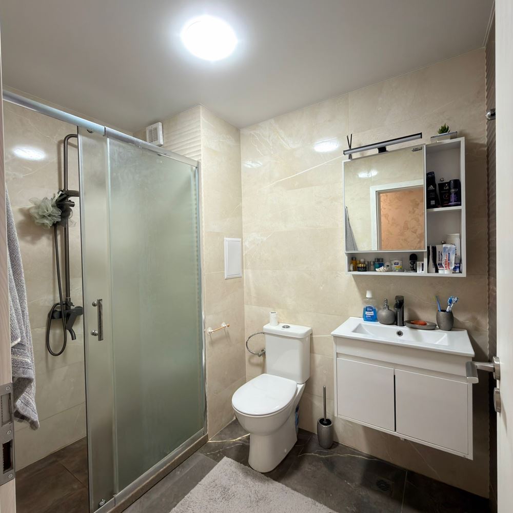 Moderne 3-Zimmer-Wohnung in einem Neubau mit Akt 16 – Komfort, Stil und ausgezeichnete Lage in Burgas