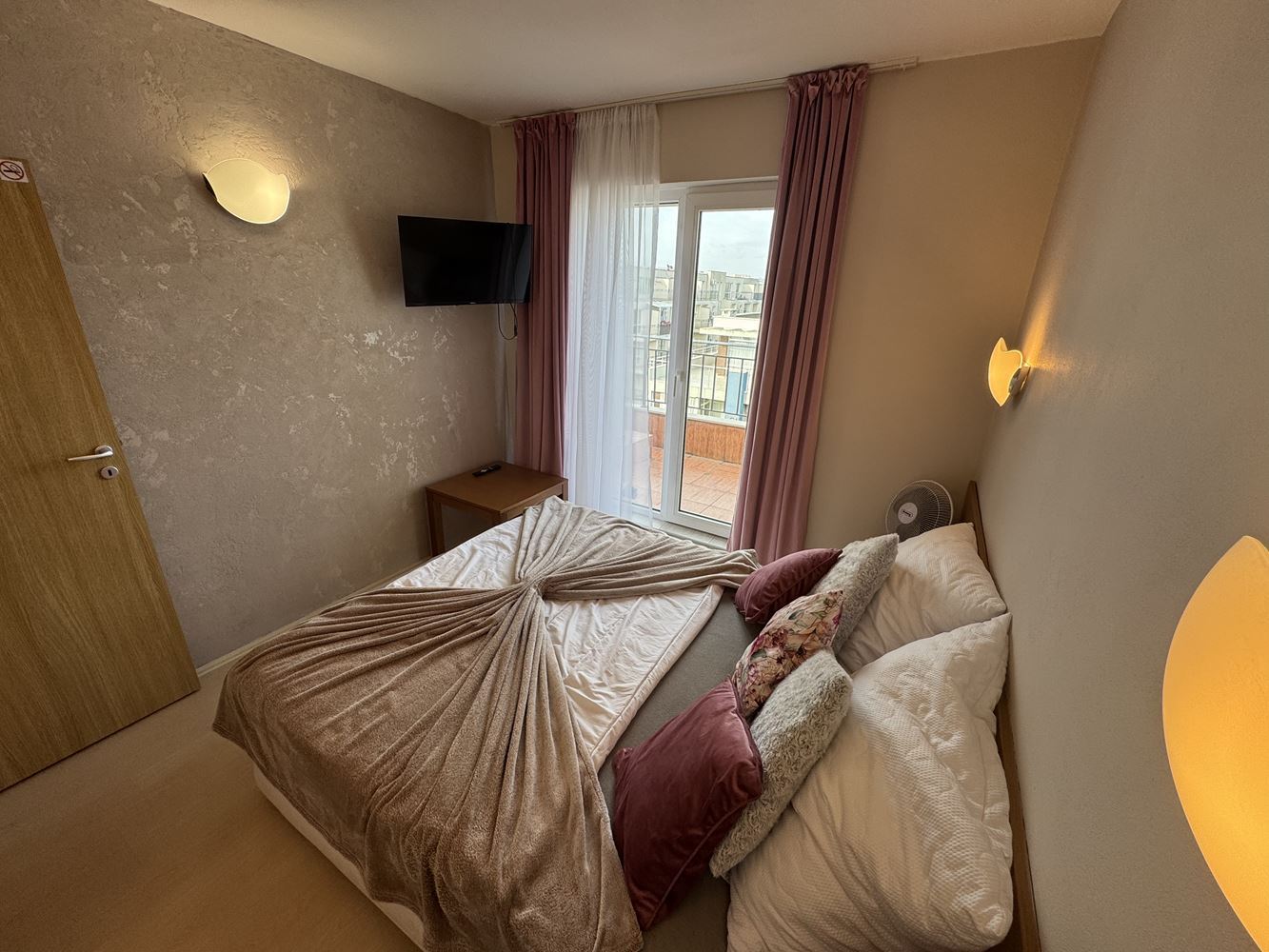 Wohnung mit einem Schlafzimmer und Panoramablick im Herzen von Sonnenstrand