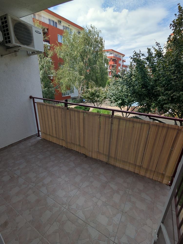 Große 2-Zimmer-Wohnung in erster Meereslinie in Sveti Vlas – Großzügigkeit, Komfort und Meeresatmosphäre