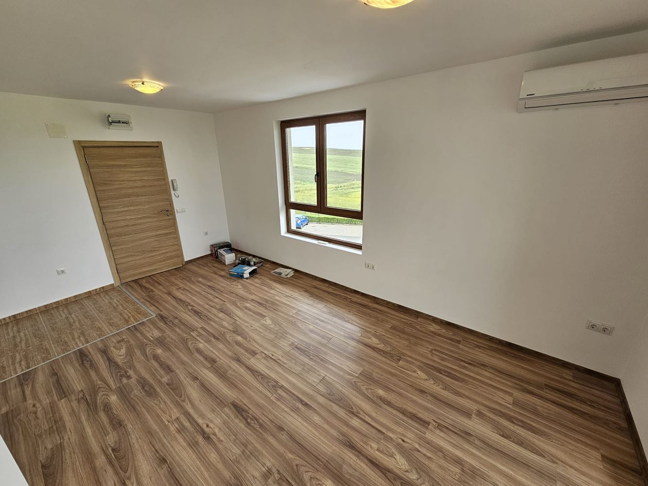 Nagelneue schlüsselfertige 2-Zimmer-Wohnung in ruhiger Gegend in Aheloy