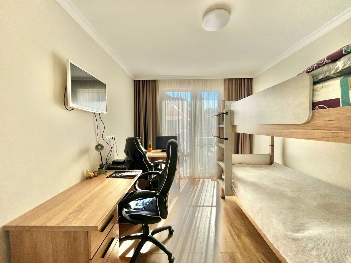 Doppelte 3-Zimmer-Wohnung auf zwei Ebenen im Zentrum von Rawda – Luxus, Komfort und ausgezeichnete Lage am Meer