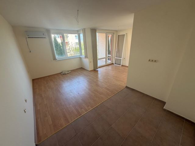 Geräumige Einzimmerwohnung in einer grünen Oase in Sonnenstrand – ideal für Urlaub und Investition