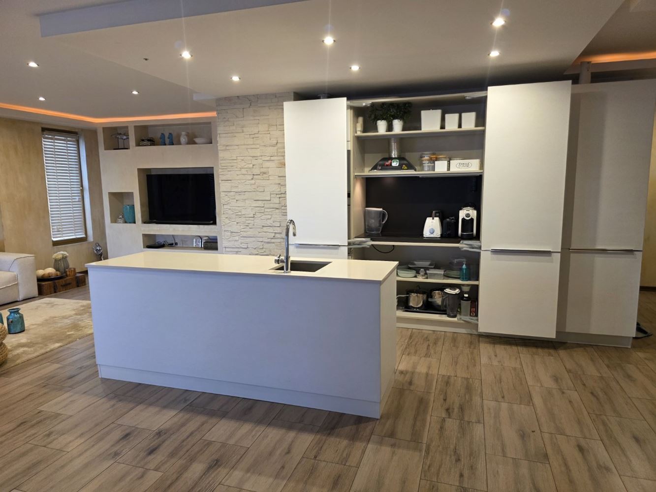 Nessebar: luxuriöse Wohnung mit zwei Schlafzimmern und Panoramablick auf das Meer – 183 m² Großzügigkeit, Komfort und Stil