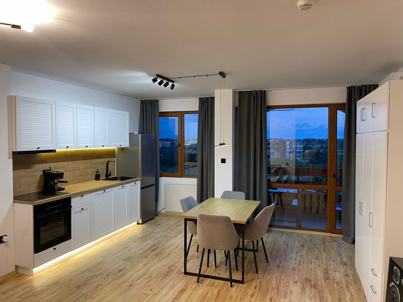 Stilvolles Studio mit moderner Ausstattung und teilweisem Meerblick in Sonnenstrand