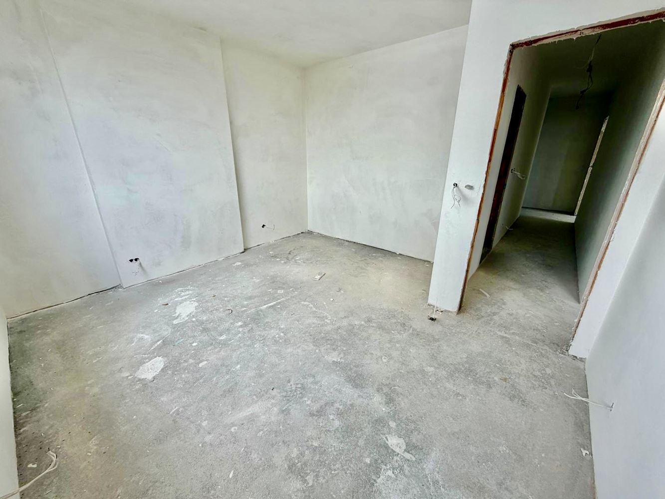 Moderne Wohnung mit zwei Schlafzimmern und Seeblick in Burgas. Mit Stellplatz!
