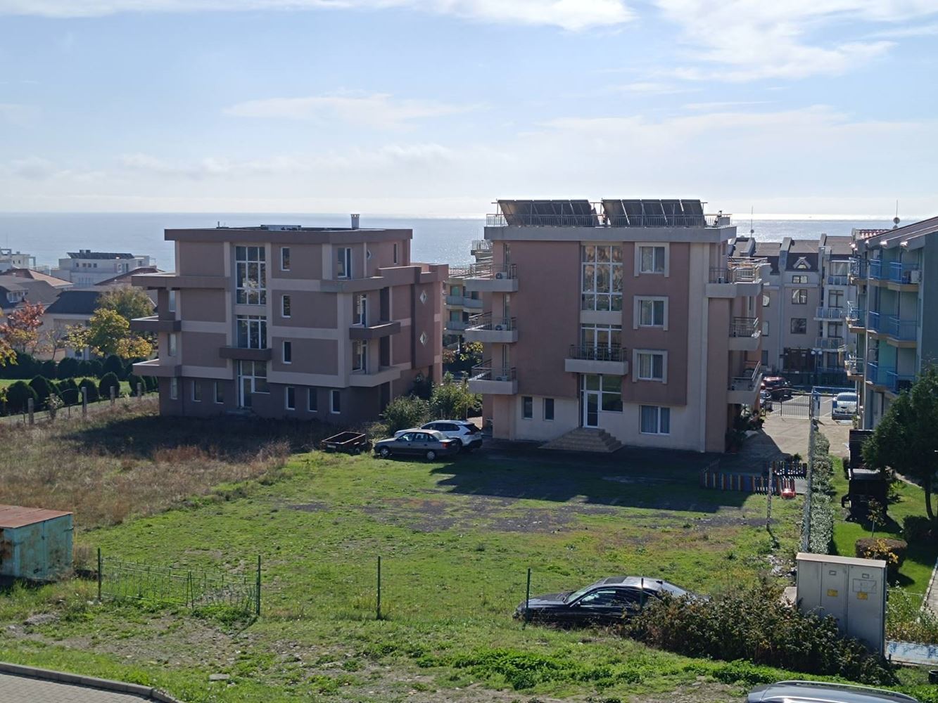 Drei-Zimmer-Wohnung ohne Instandhaltungsgebühr mit Meerblick in Sweti Wlas