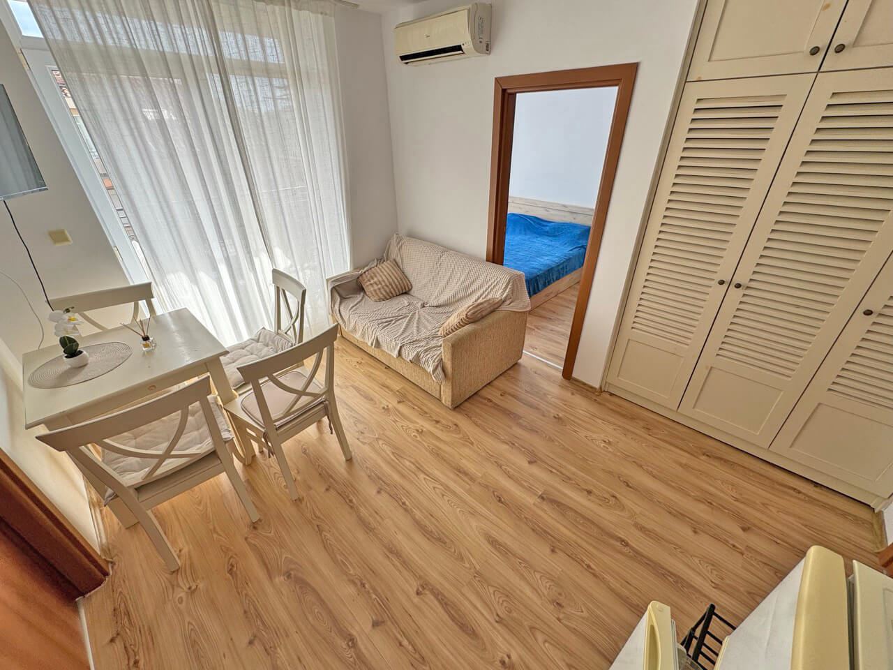 Gemütliche 3-Zimmer-Wohnung mit zwei Schlafzimmern in fußläufiger Entfernung zum Strand