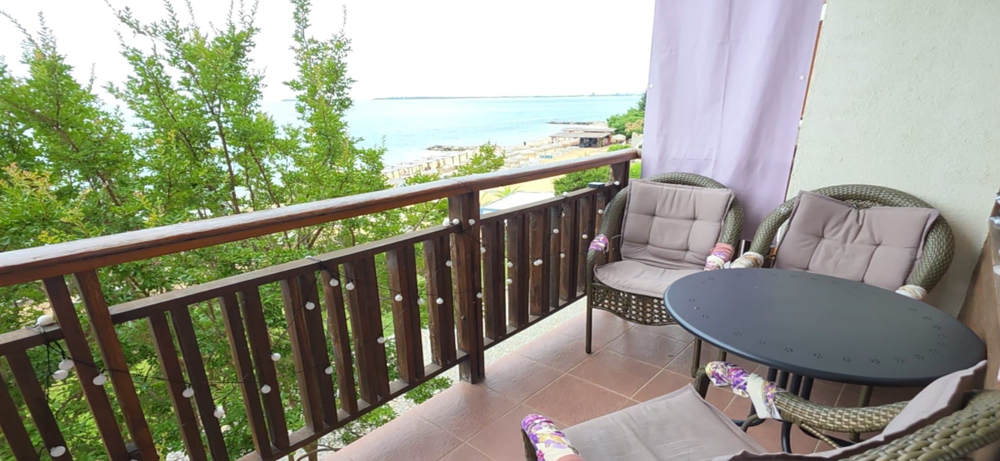 2-Zimmer-Wohnung mit frontalem Meerblick in erster Meereslinie in Sveti Vlas