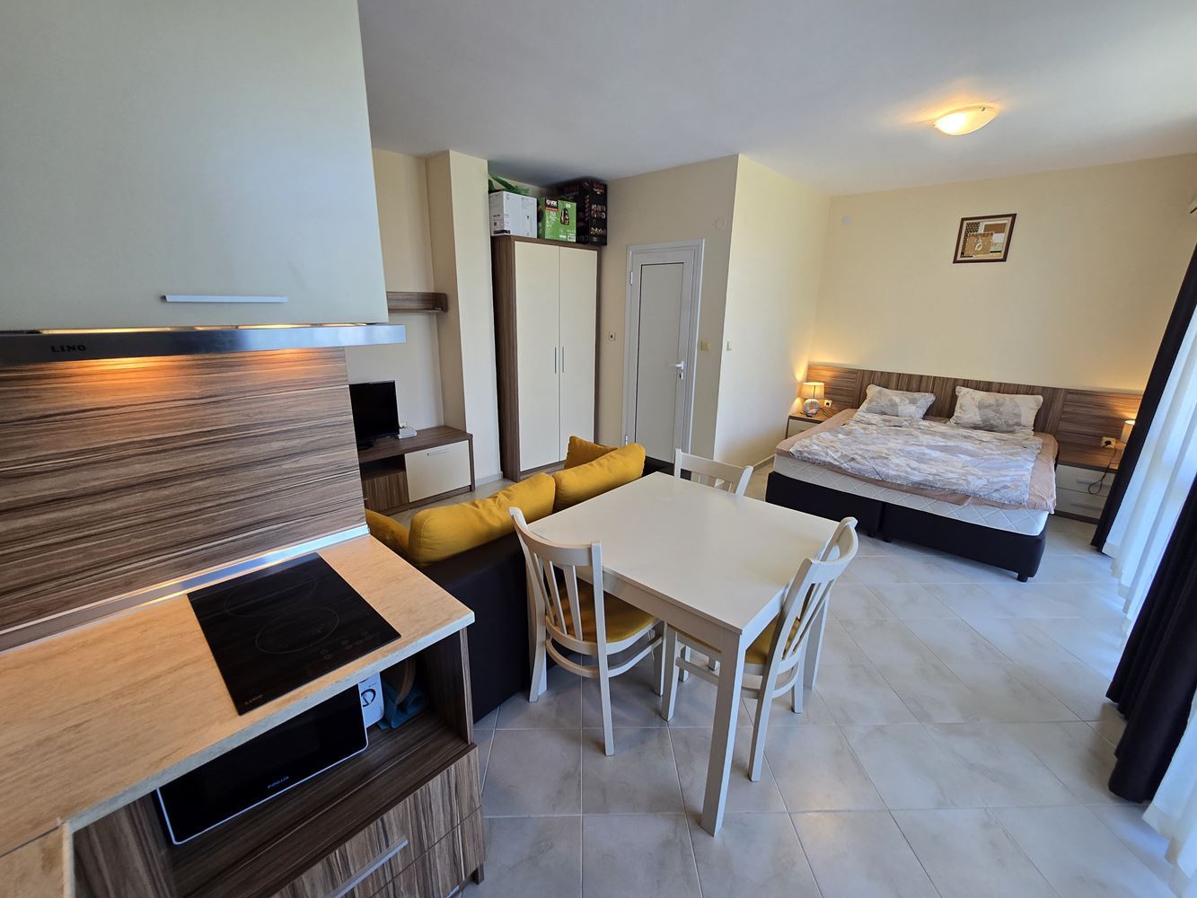 Sonnenstrand – Geräumiges Studio mit hervorragendem Potenzial zur Umgestaltung in eine kleine Wohnung mit einem Schlafzimmer