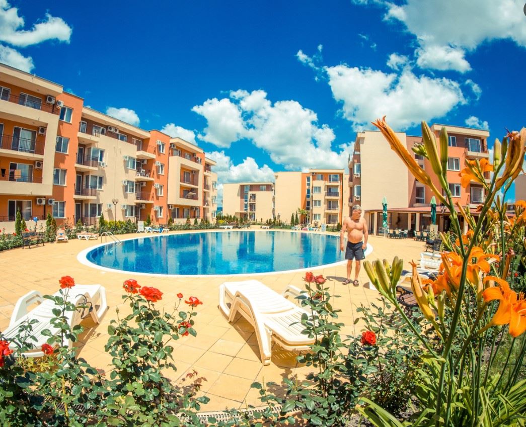 Möbliertes Studio mit Poolblick in einer ausgezeichneten Anlage nahe dem Aquapark in Sonnenstrand