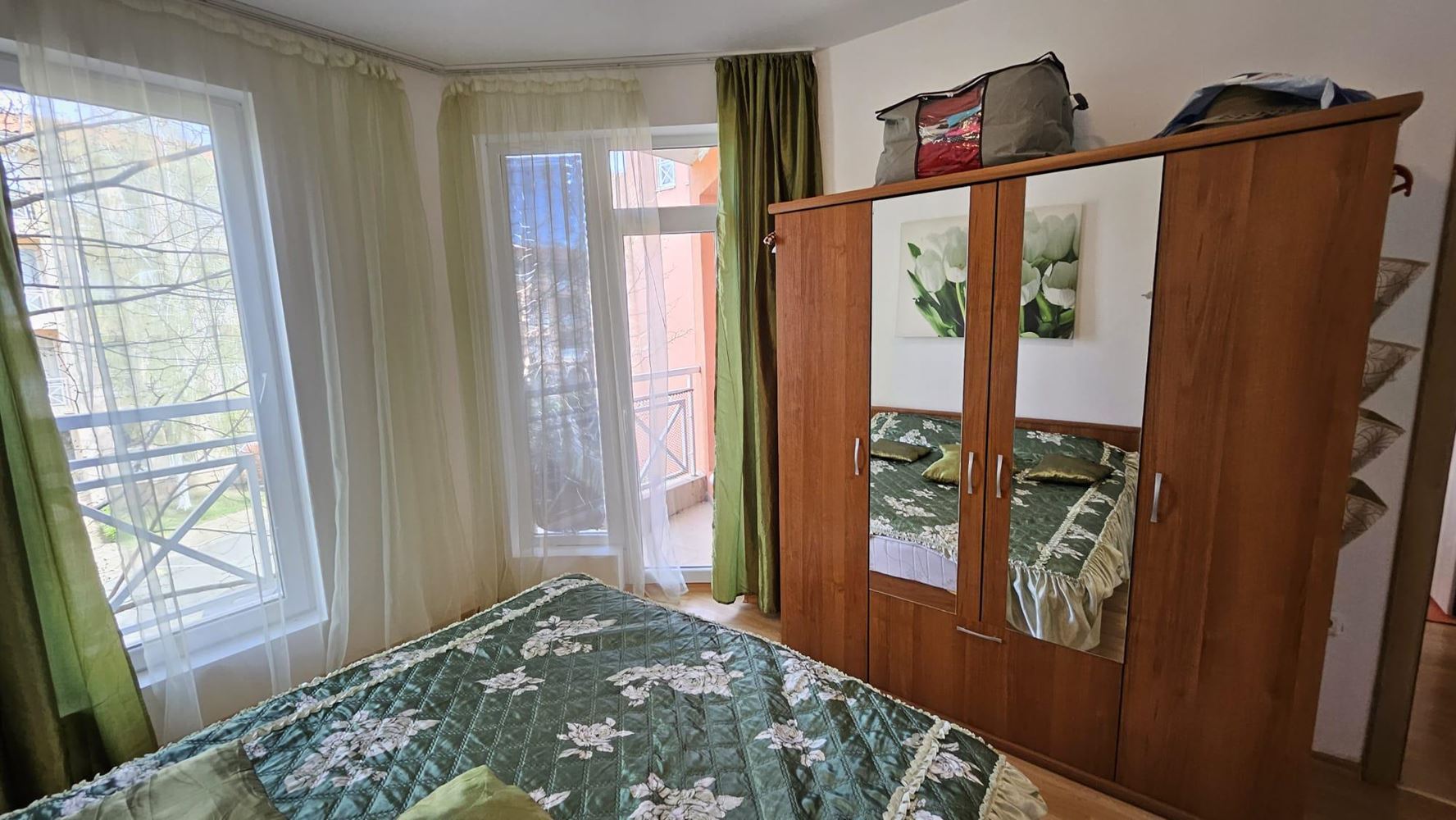 Moderne Einzimmerwohnung in einer geschlossenen Anlage mit Pools und Wasserattraktionen in der Region Sonnenstrand