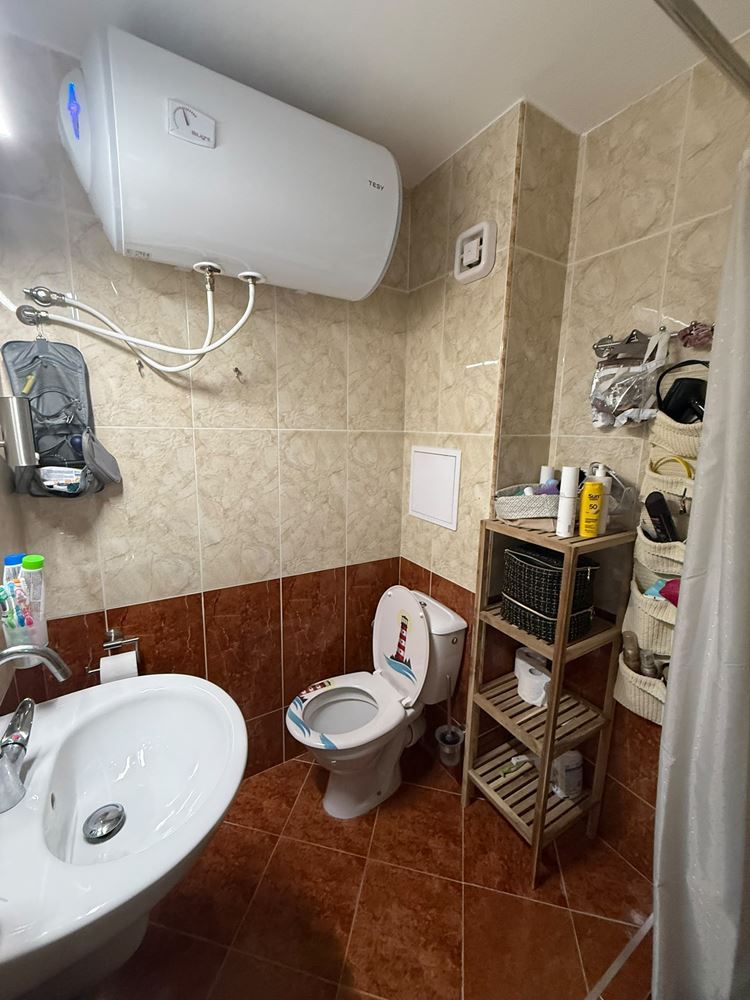 Direkter Meerblick – großzügige 2-Zimmer-Wohnung in erster Meereslinie in Pomorie