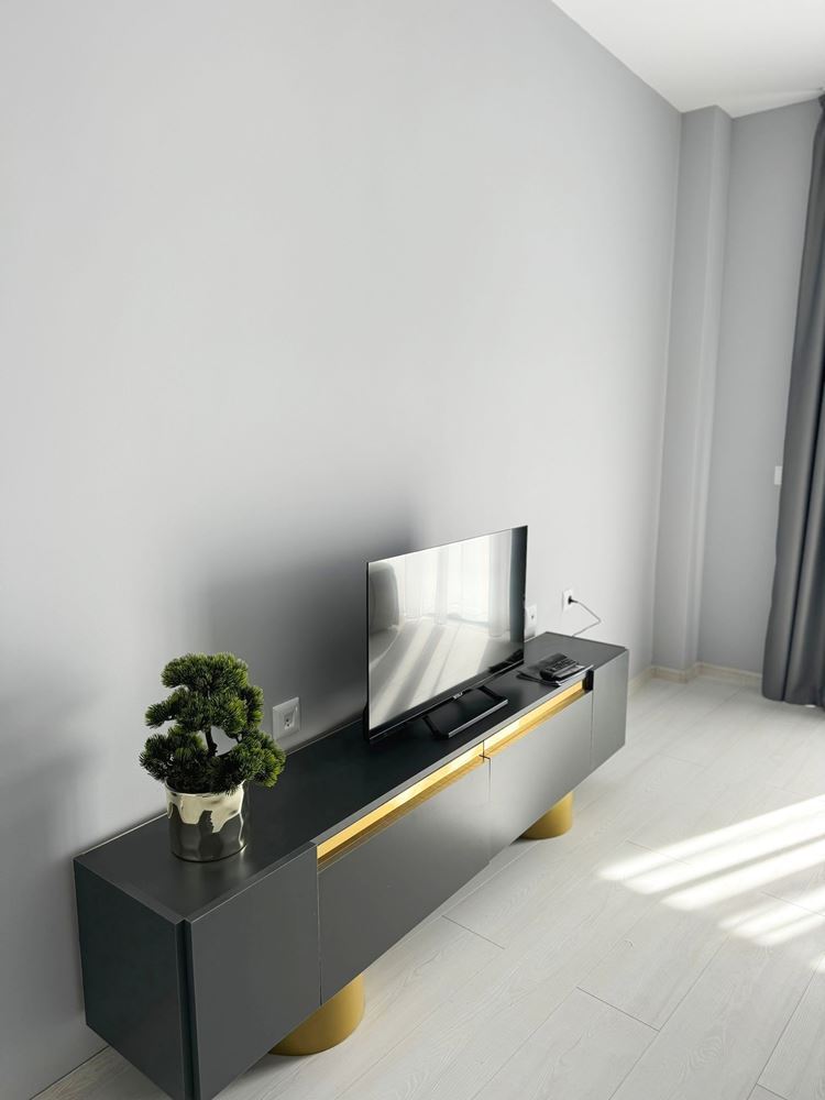 Elegante 3-Zimmer-Wohnung mit Panoramablick auf das Meer in erster Meereslinie in Sonnenstrand