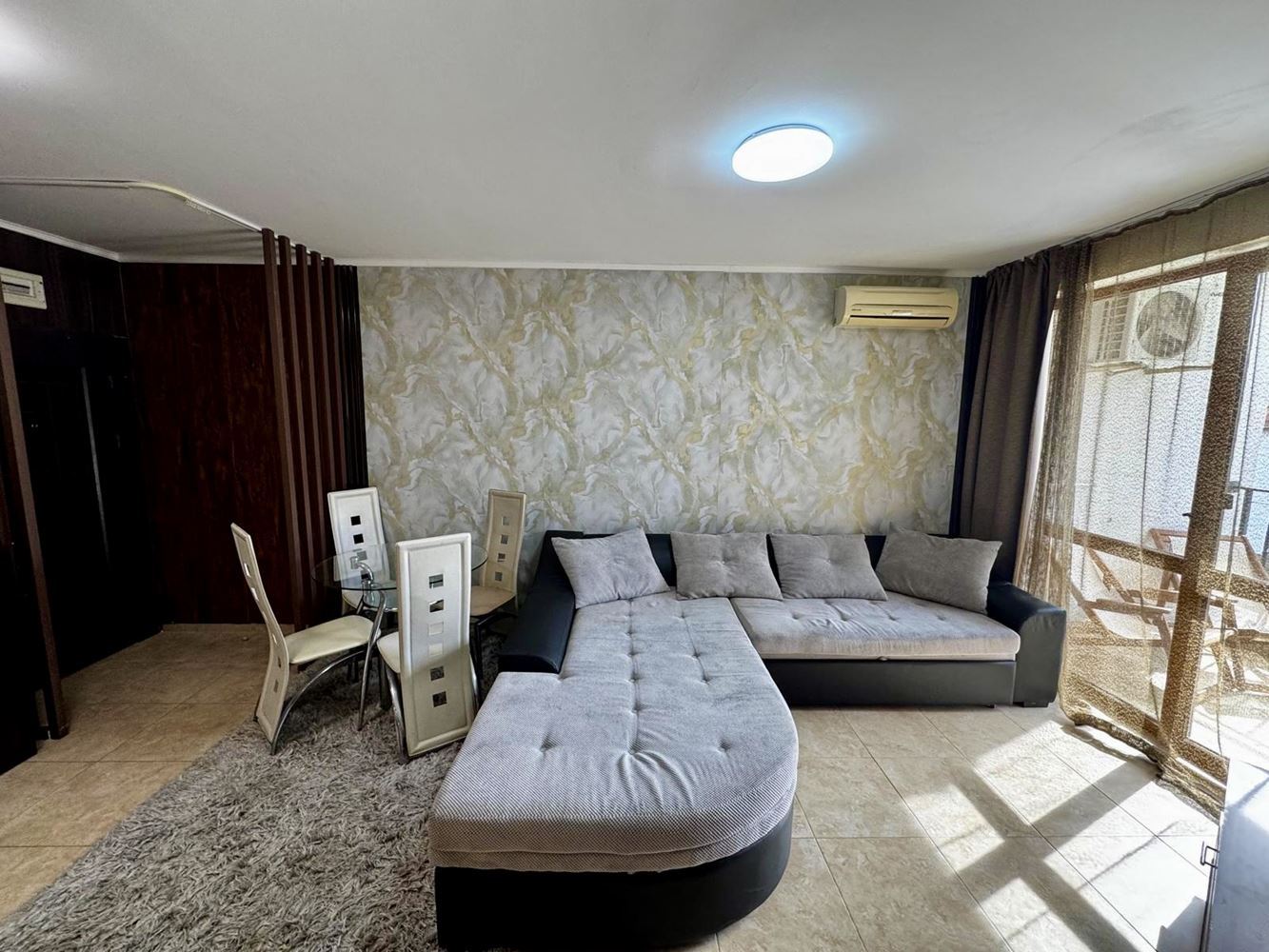 Geräumige Wohnung mit einem Schlafzimmer und Poolblick in Nessebar