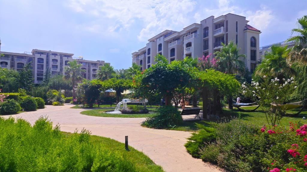 Luxuriöse 2-Zimmer-Wohnung in einer der prestigeträchtigsten Anlagen von Sonnenstrand