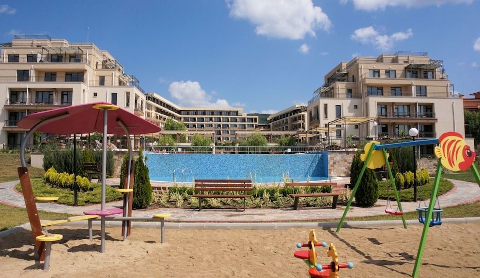Wohnung in Sveti Vlas 300 m vom Strand entfernt – hervorragende Lage, Luxuskomplex mit mediterraner Atmosphäre