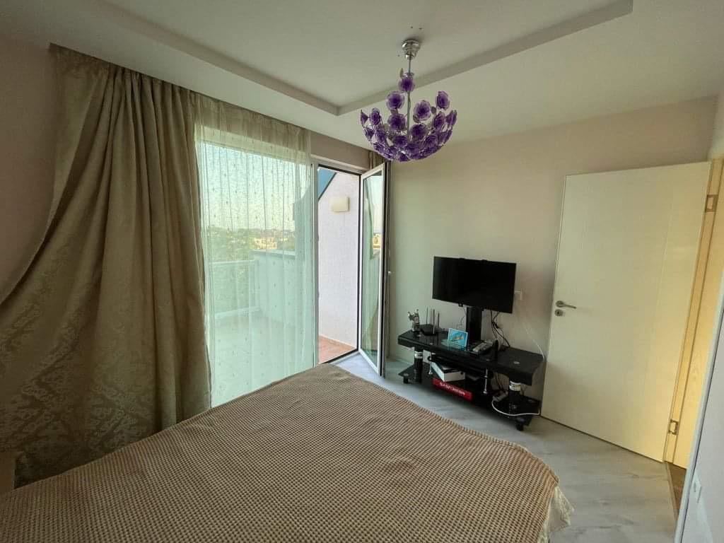 Panoramawohnung mit zwei Schlafzimmern und Meerblick in Ravda – Licht, Raum und niedrige Wartungsgebühr