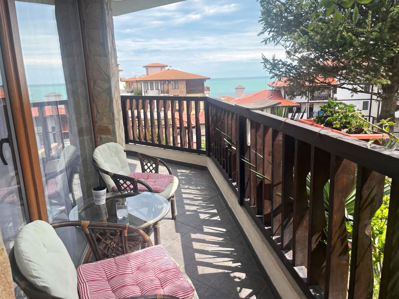 Luxuriöse 3-Zimmer-Wohnung in erster Meereslinie in der VIP-Zone von Sveti Vlas
