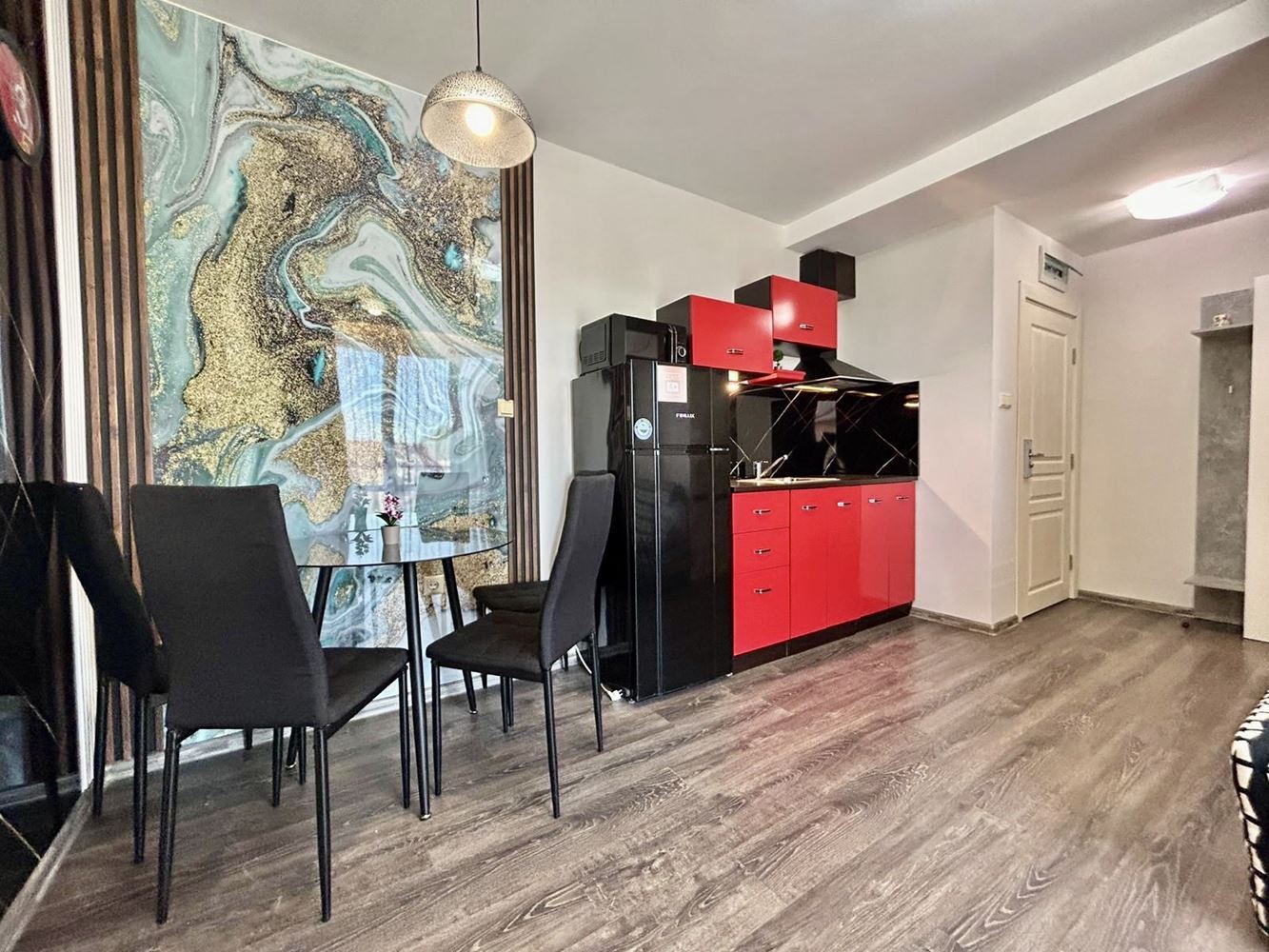 Wohnung mit einem Schlafzimmer und zwei großzügigen Terrassen in Sunny Beach – vollständig möbliert und bezugsfertig