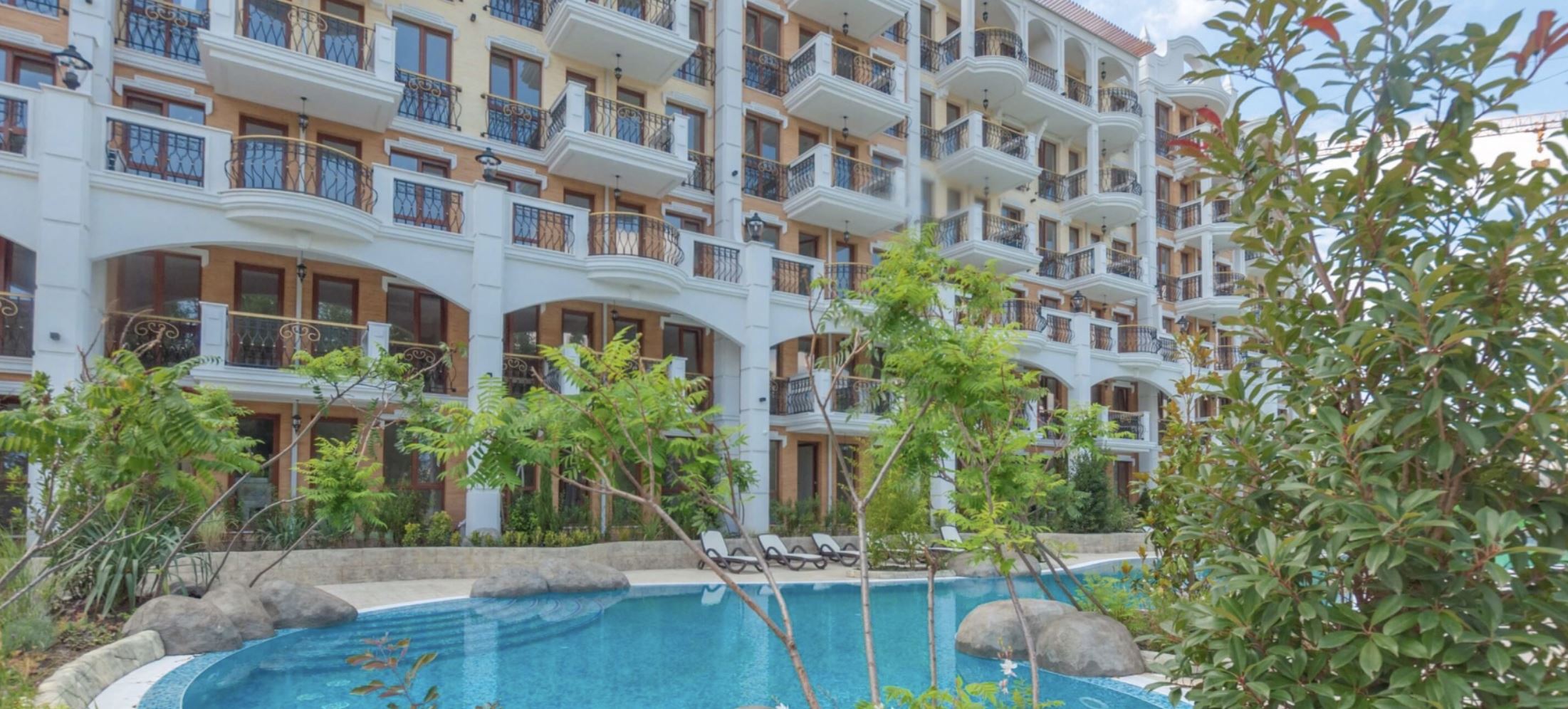 Wohnung mit einem Schlafzimmer in einer luxuriösen Anlage in Sonnenstrand mit beeindruckenden Swimmingpools und Erholungsbereichen