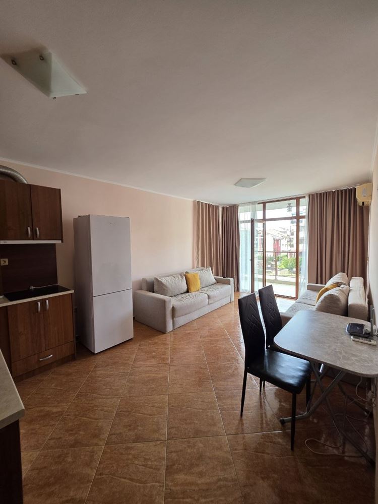 Studio mit Poolblick in Sveti Vlas – eine ausgezeichnete Option für Investition, Wohnen oder Sommerurlaub