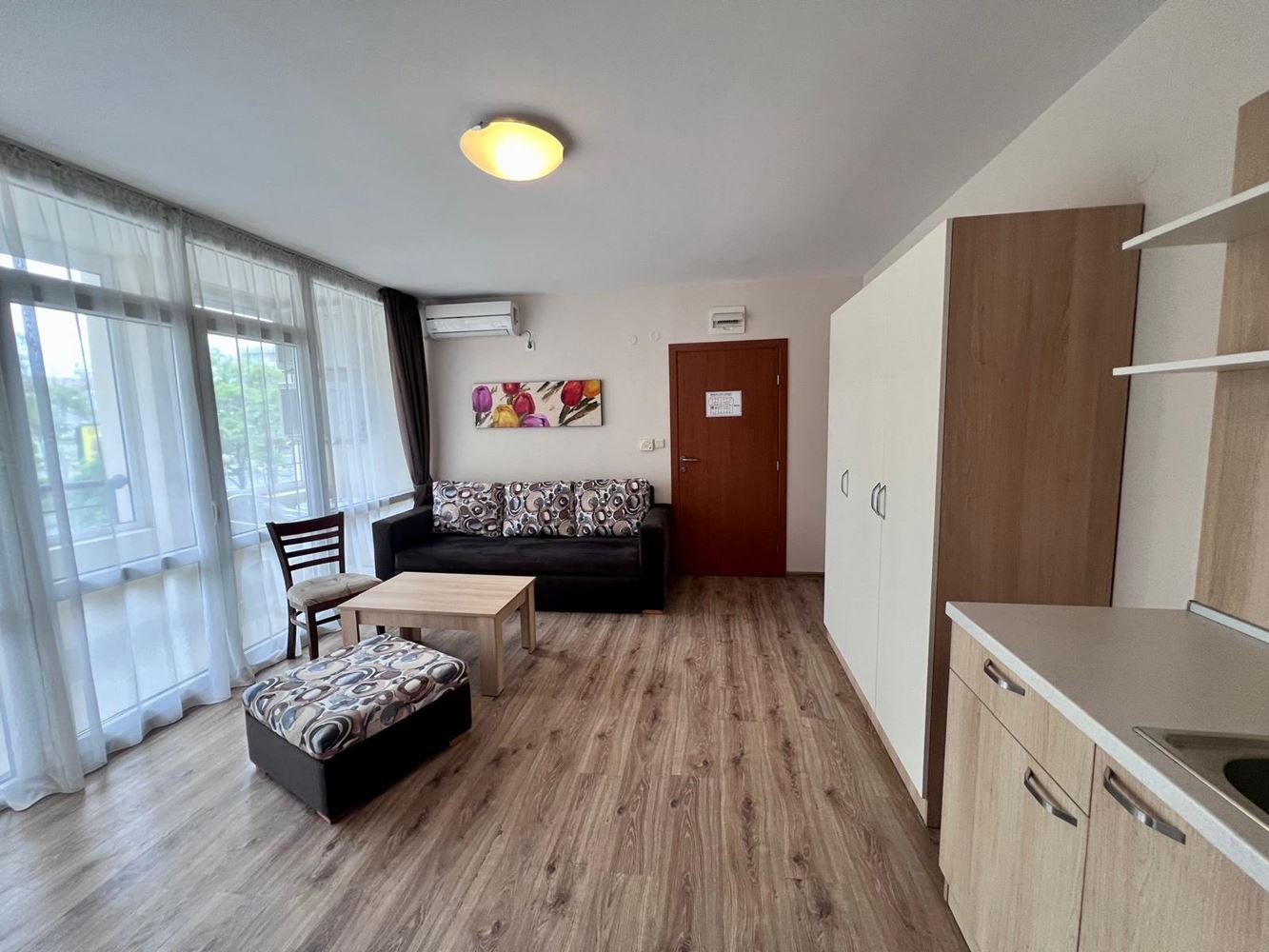 Zwei-Zimmer-Wohnung 300 Meter vom Meer entfernt in Sonnenstrand – ausgezeichnete Investition mit hohem Potenzial