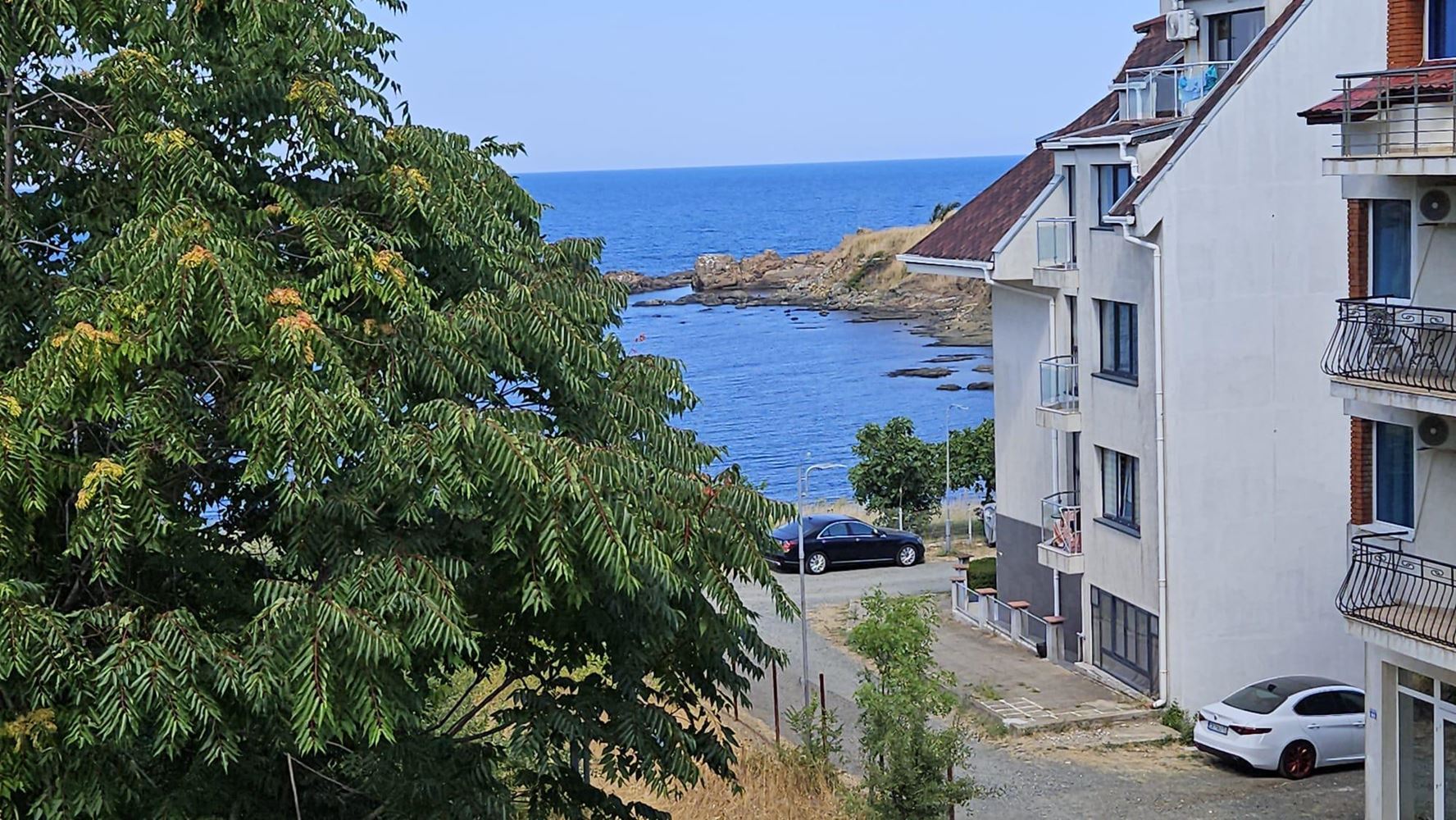 Wohnung mit einem Schlafzimmer und Meerblick in Ahtopol – nur 50 Meter vom Strand entfernt, ohne Hausverwaltungsgebühr